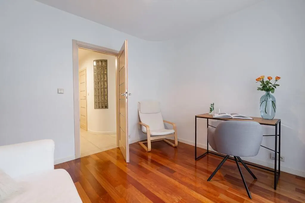 Apartman Great 2 Bdr Apartment, Prestigious Location In The Center Of Warsaw.
