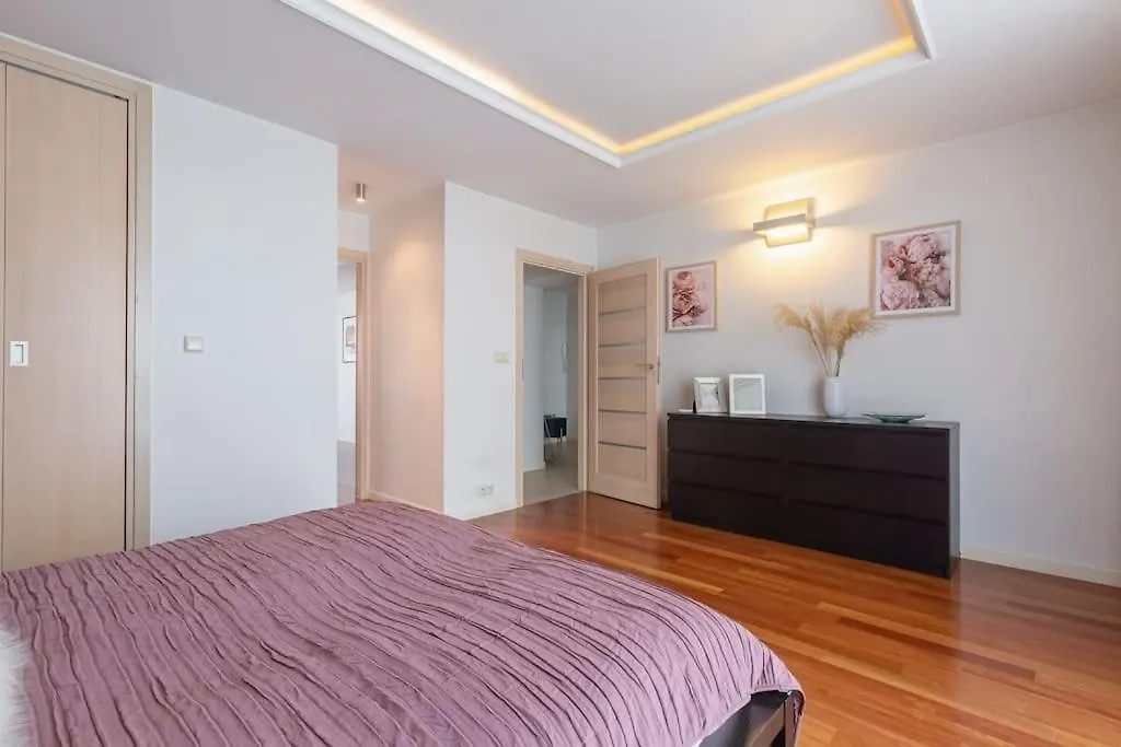 Great 2 Bdr Apartment, Prestigious Location In The Center Of Warsaw. 0*, Varsó Lengyelország