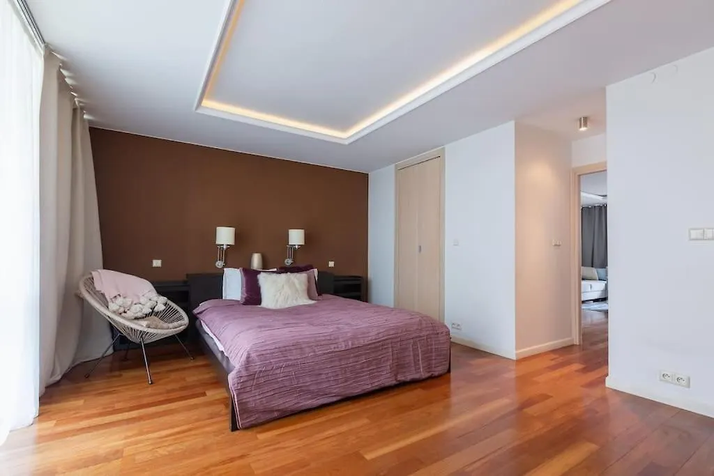 Apartman Great 2 Bdr Apartment, Prestigious Location In The Center Of Warsaw.