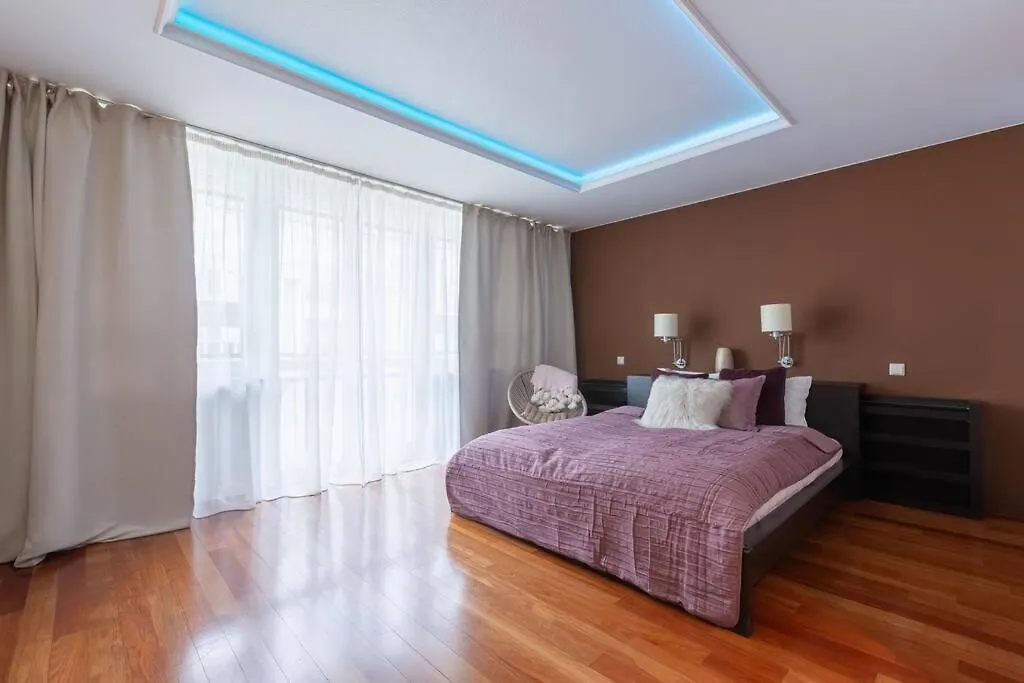 Great 2 Bdr Apartment, Prestigious Location In The Center Of Warsaw. 0*, Varsovia